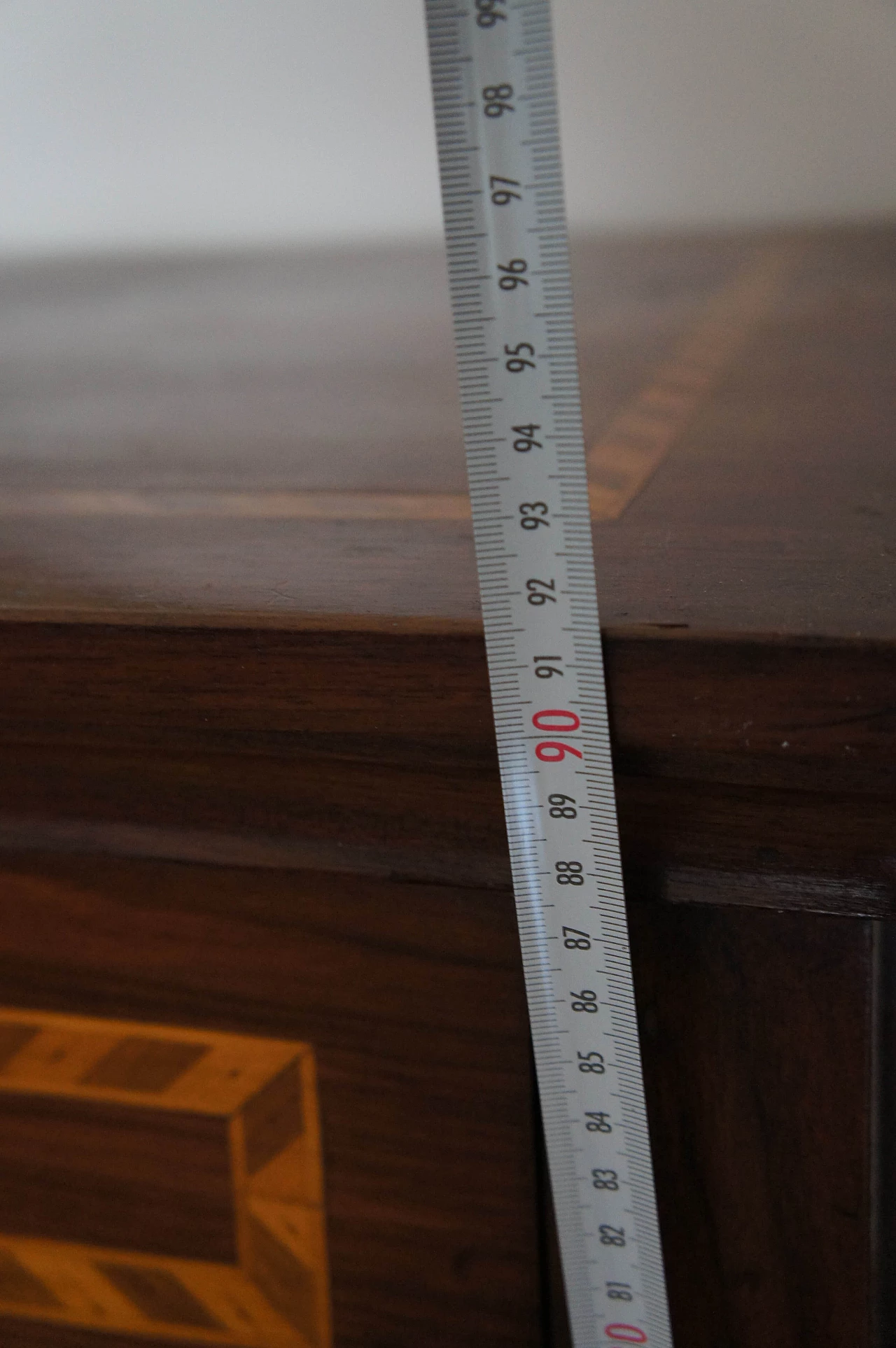 Cassettone Luigi XVI in noce intarsiato, '800 8