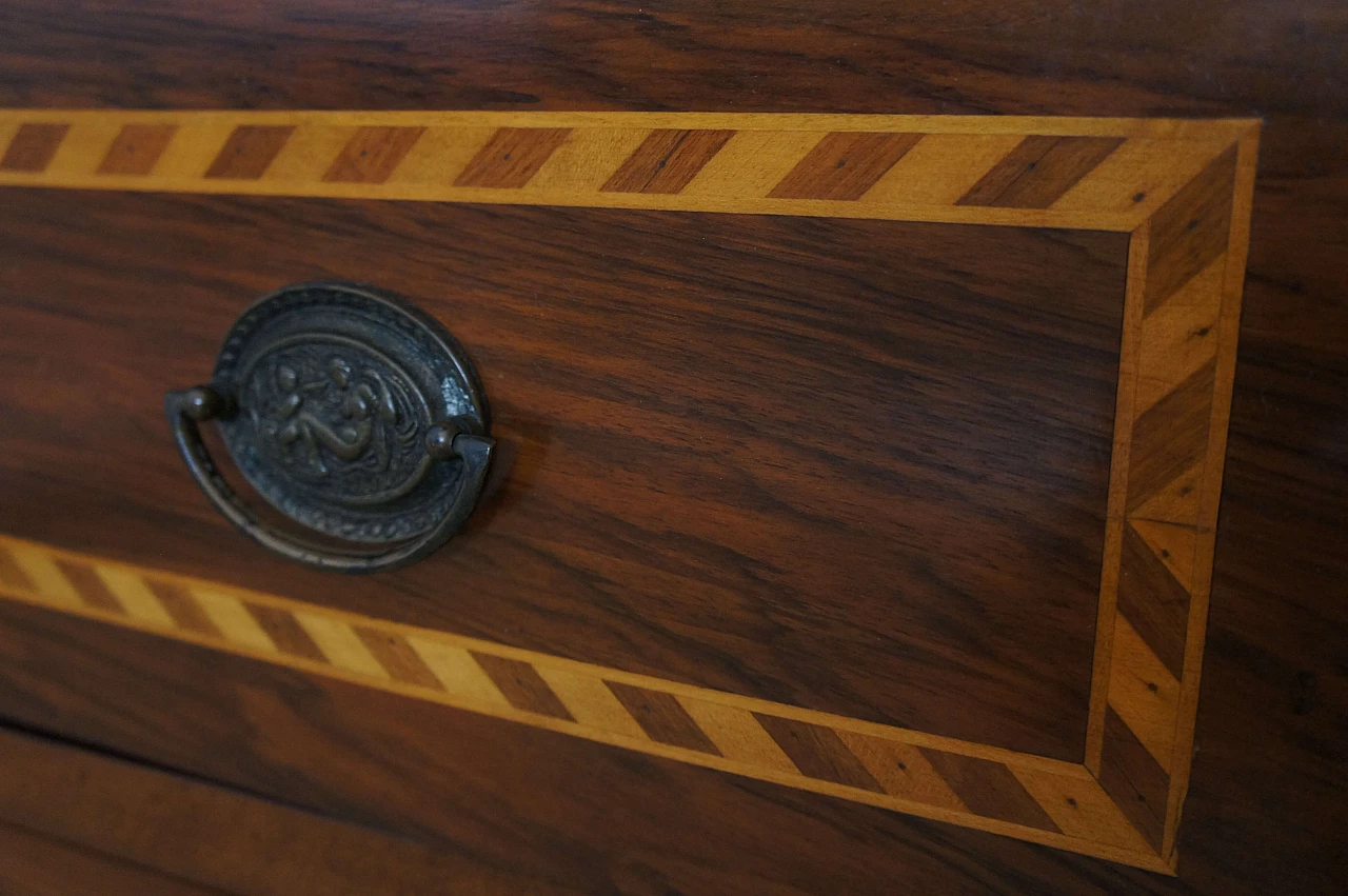 Cassettone Luigi XVI in noce intarsiato, '800 9