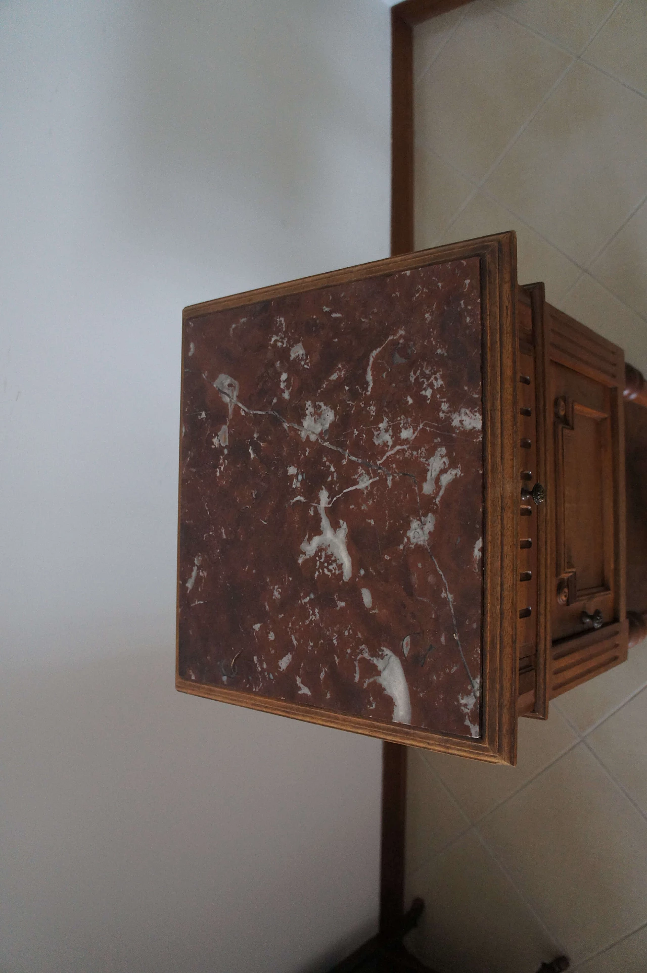 Comodino Napoleone III in legno con piano in marmo, fine '800 2