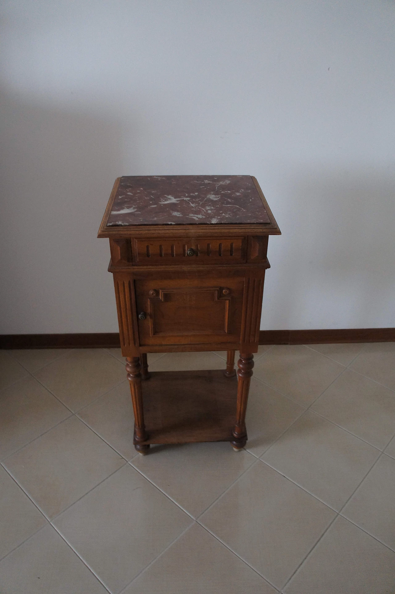 Comodino Napoleone III in legno con piano in marmo, fine '800 3