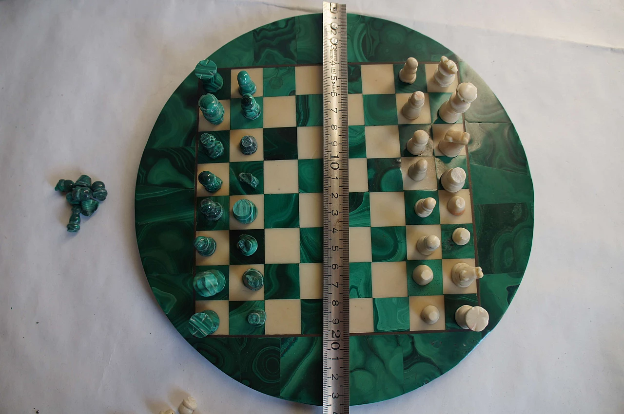 Scacchiera rotonda in malachite con pedine 6