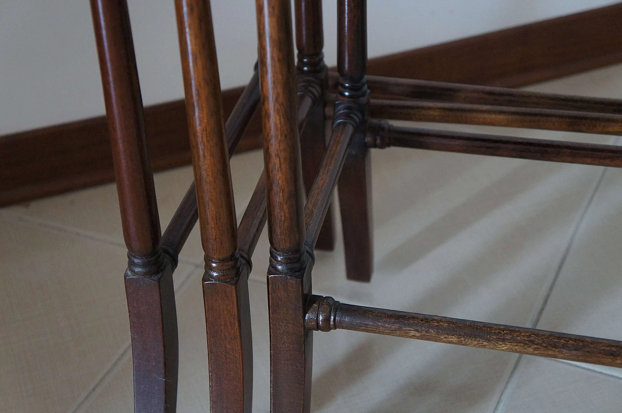 3 Tavolini ad incastro in mogano, anni '40 1