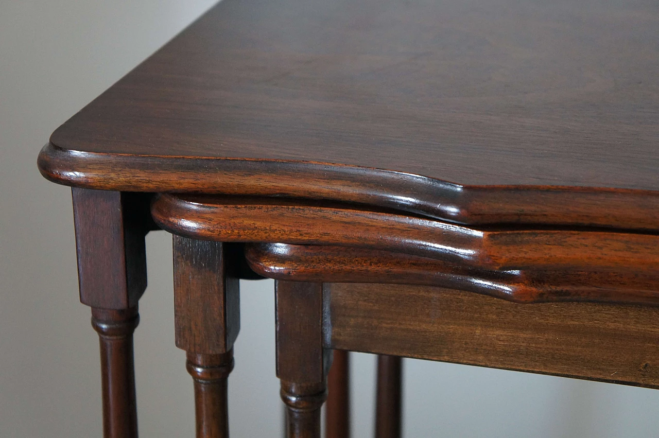 3 Tavolini ad incastro in mogano, anni '40 10