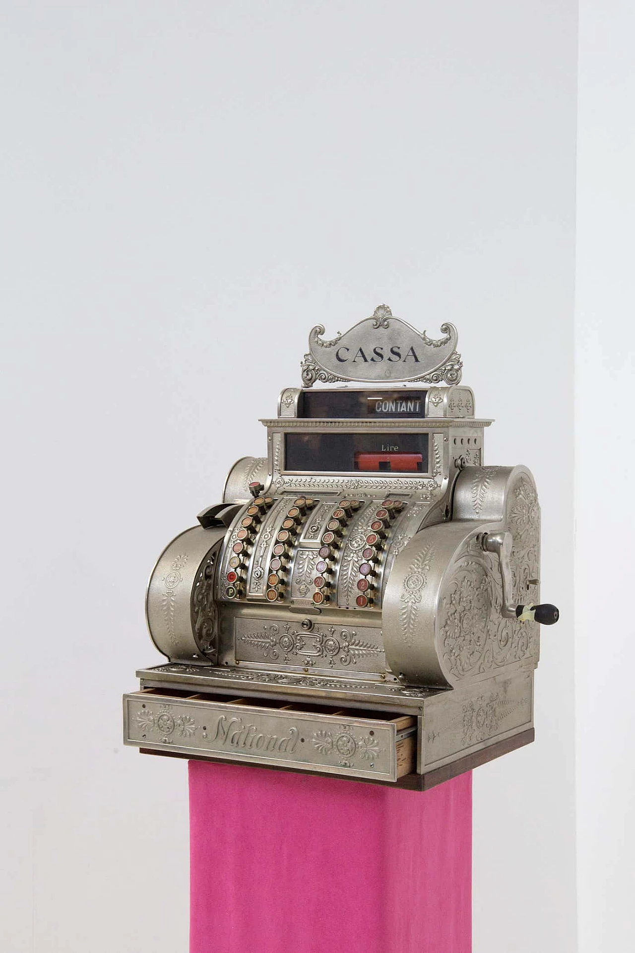 Metal cash register by National, early 20th century 4