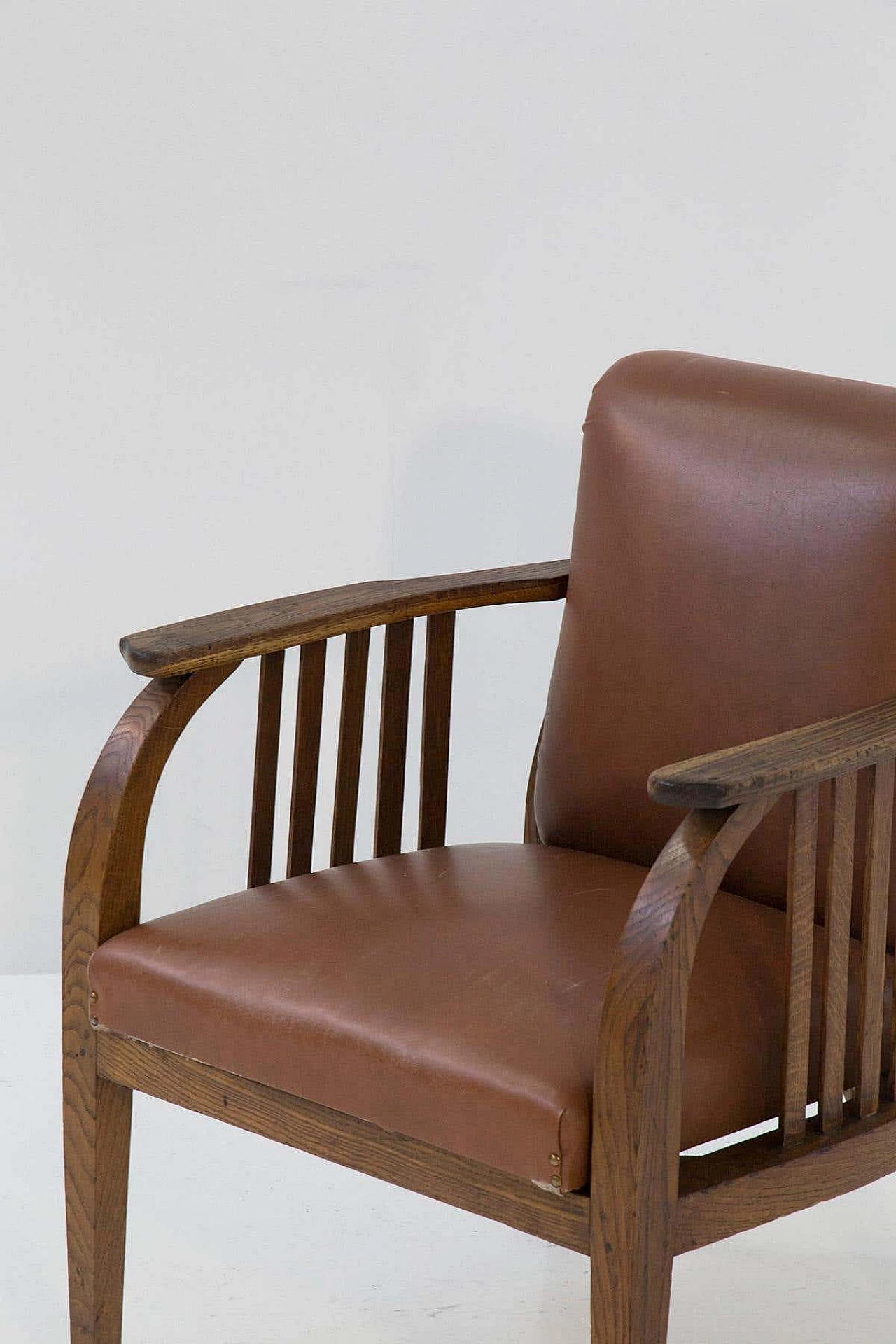 Eleg leather and wood armchair attributed to Jacob and Josef Kohn, 1920s 5