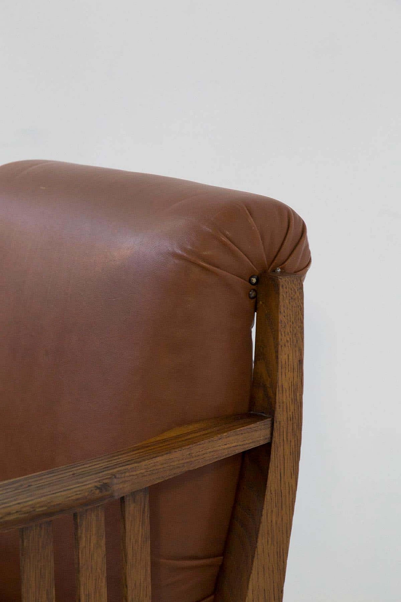 Poltrona Eleg in pelle e legno attribuita a Jacob e Josef Kohn, anni '20 9