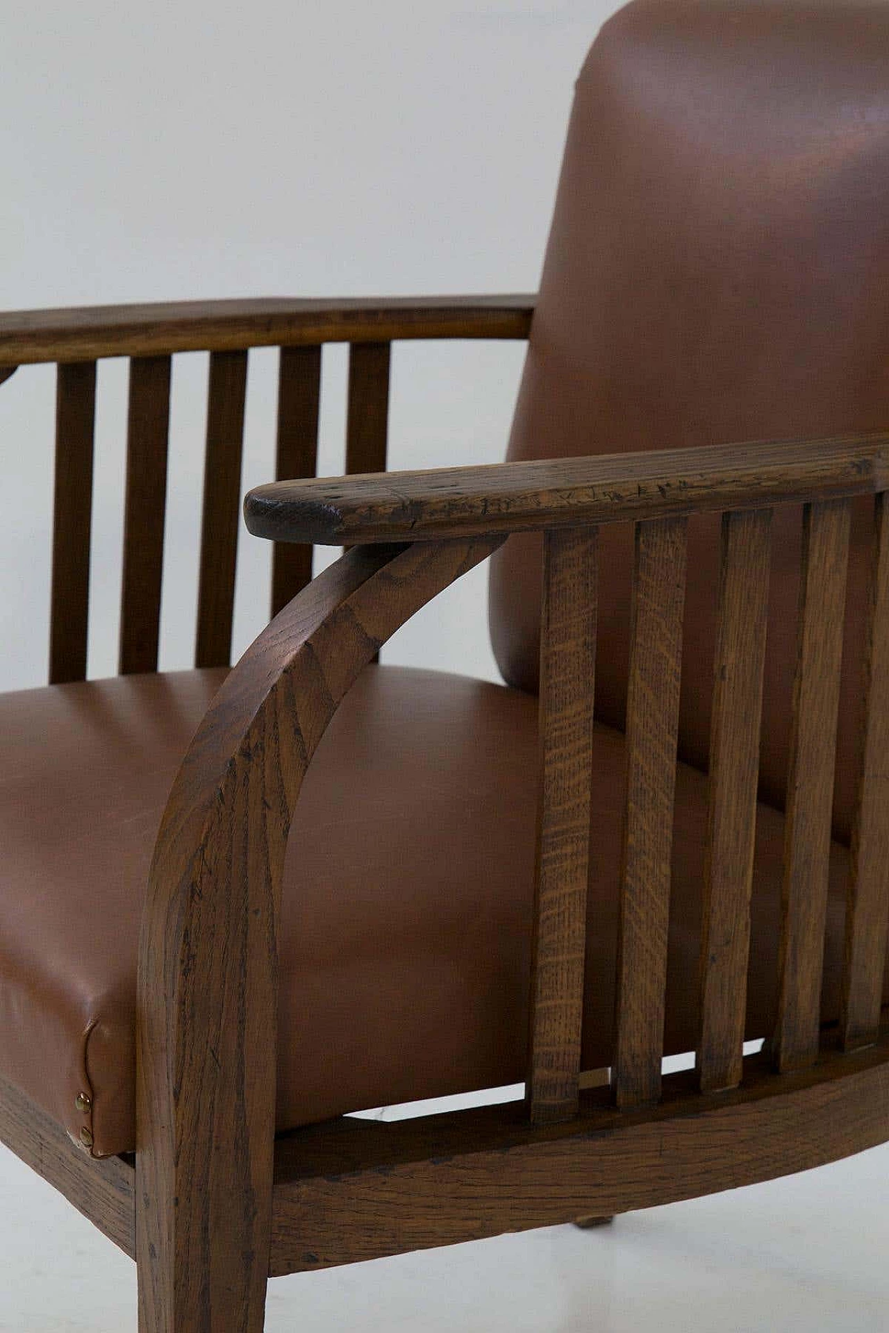 Poltrona Eleg in pelle e legno attribuita a Jacob e Josef Kohn, anni '20 11