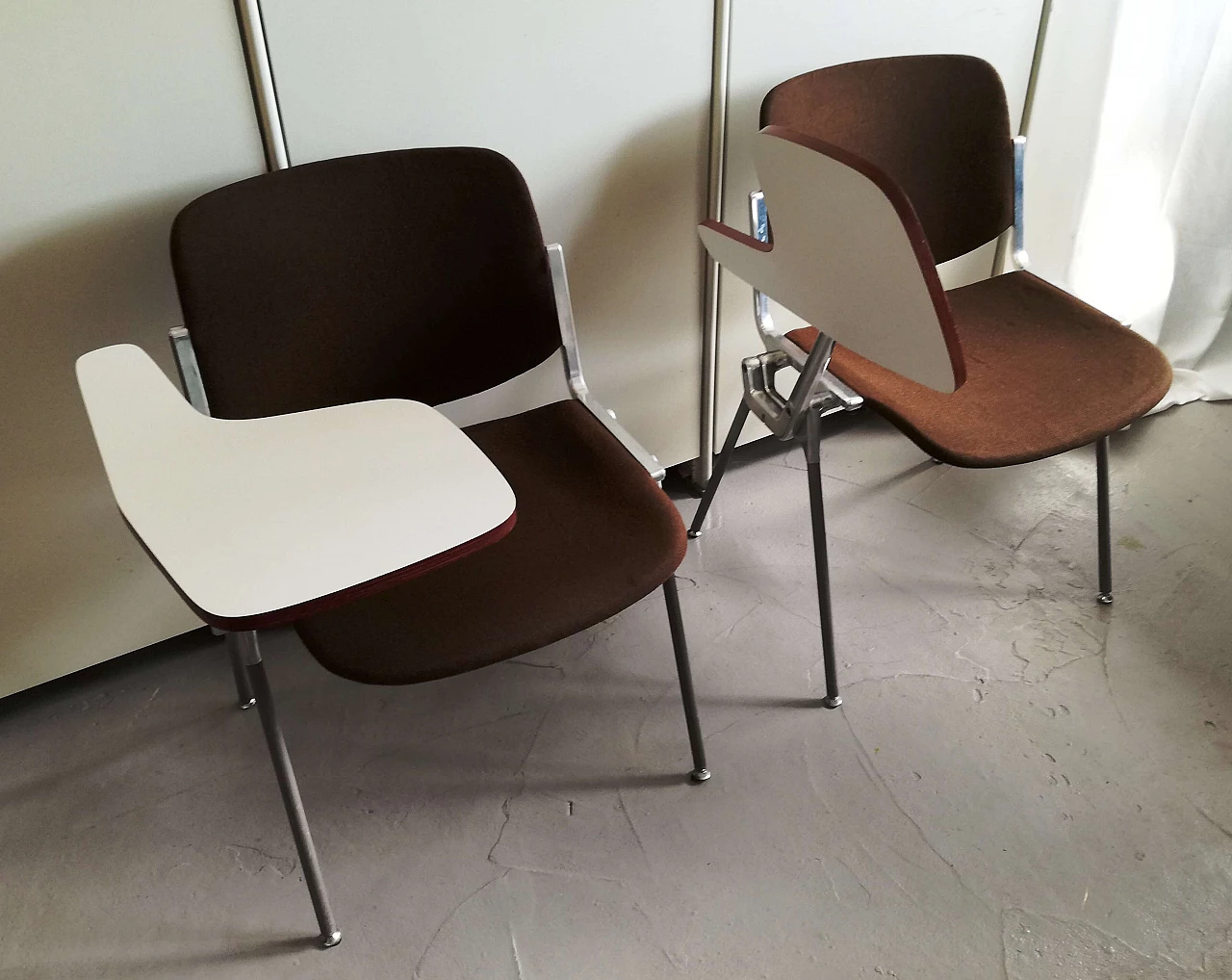 Pair of DSC 106 chairs by Giancarlo Piretti for Anonima Castelli, 1970s 1