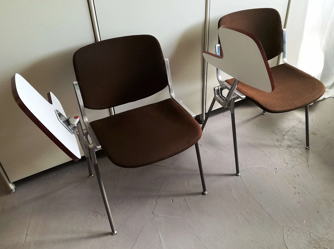 Pair of DSC 106 chairs by Giancarlo Piretti for Anonima Castelli, 1970s 5