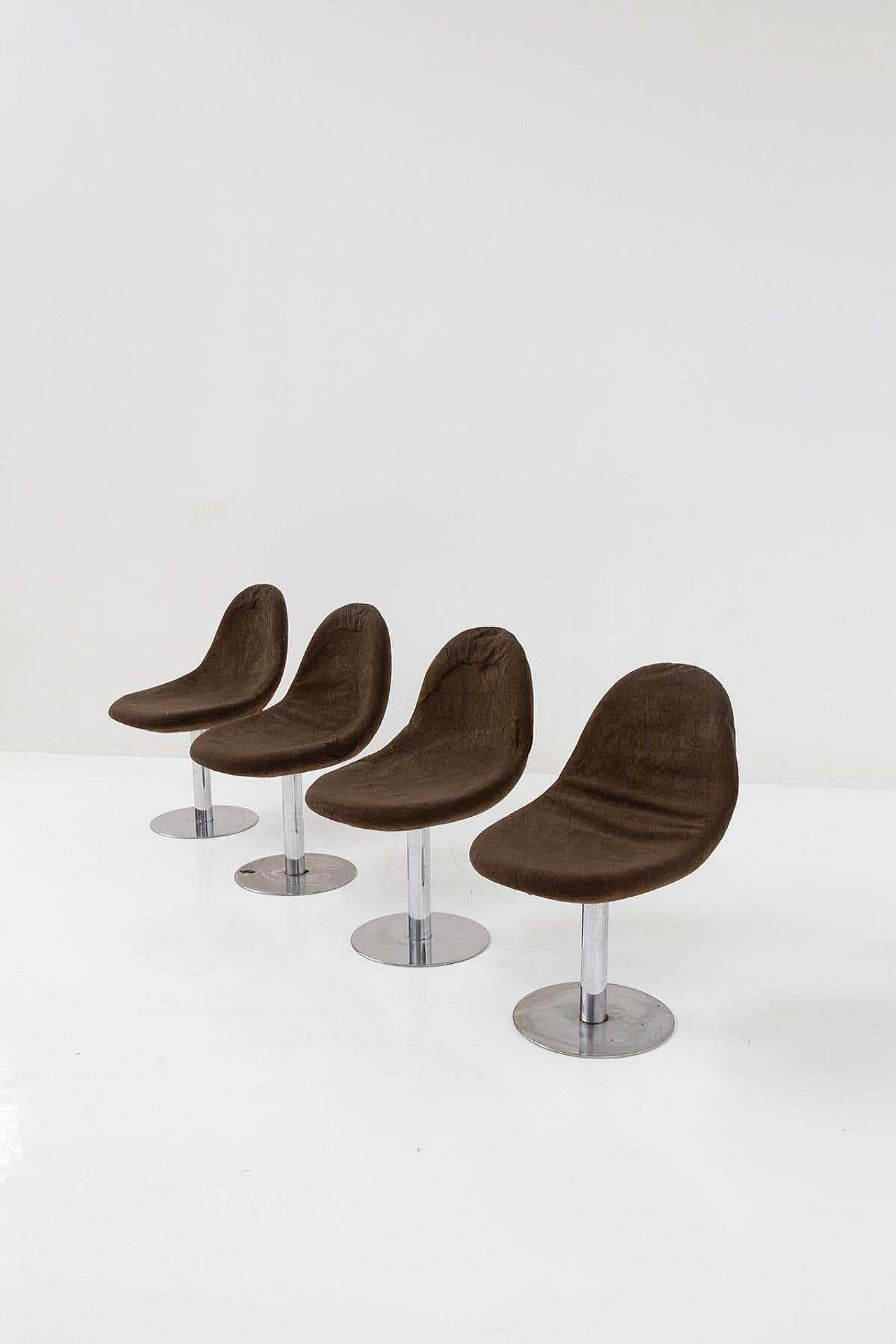 4 Space Age chairs in metal and velvet, 1970s 1