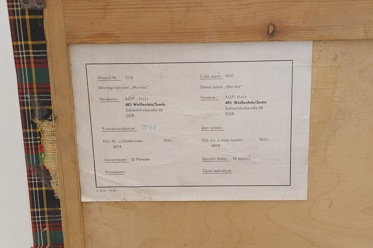 Appendiabiti da ingresso con scarpiera di AGP Holz, anni '60 16