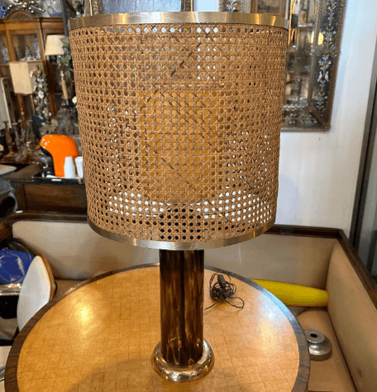 Lampada da tavolo in ottone, vetro tartarugato e paglia di Vienna, anni '70 2