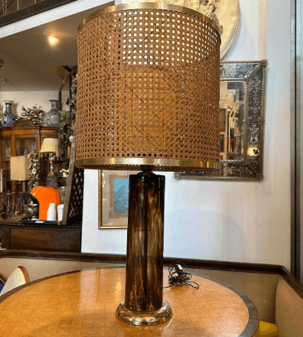 Brass, tortoiseshell glass and Vienna straw table lamp, 1970s 4
