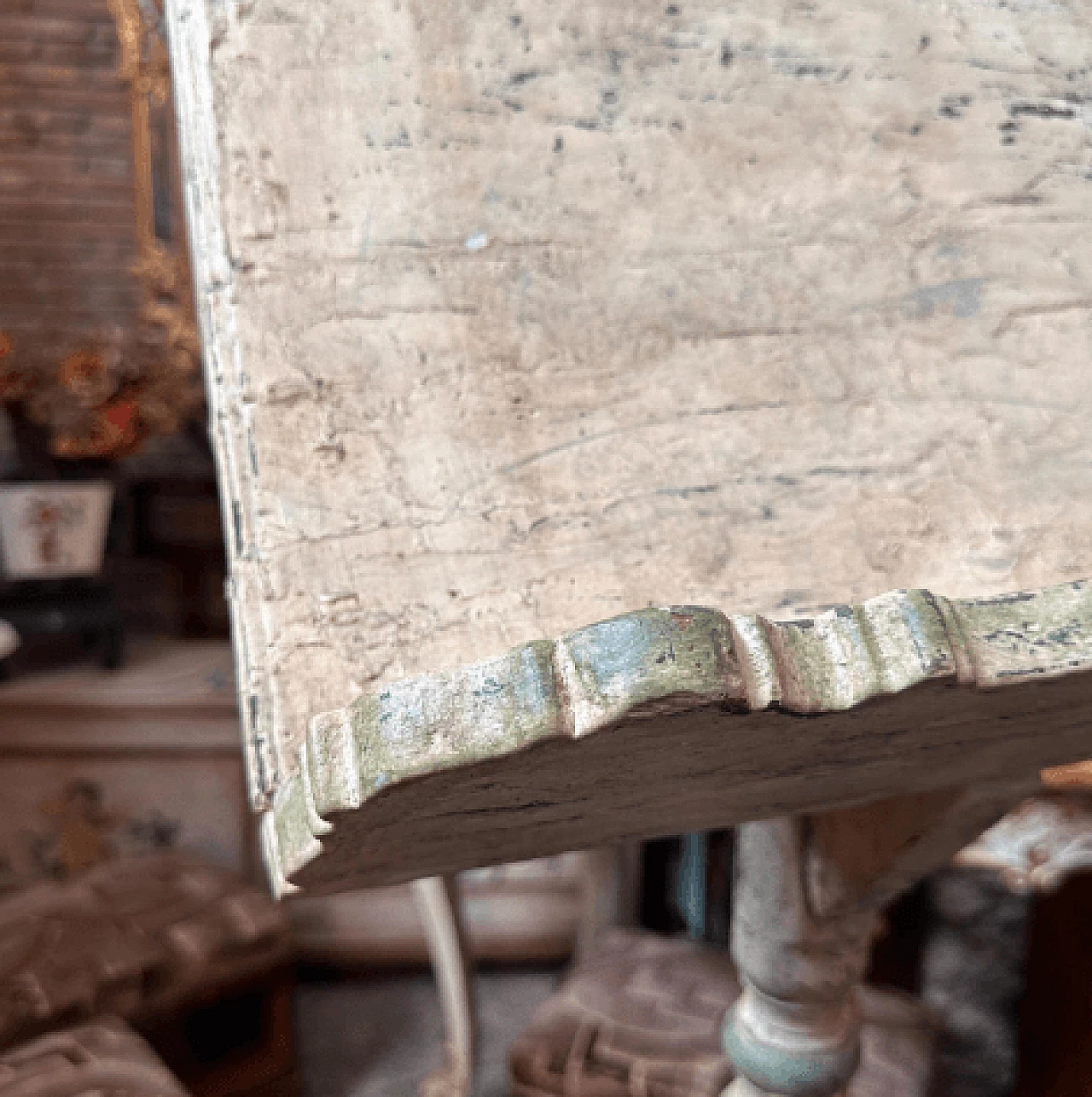 Sicilian white and green lacquered wood lectern, late 19th century 8