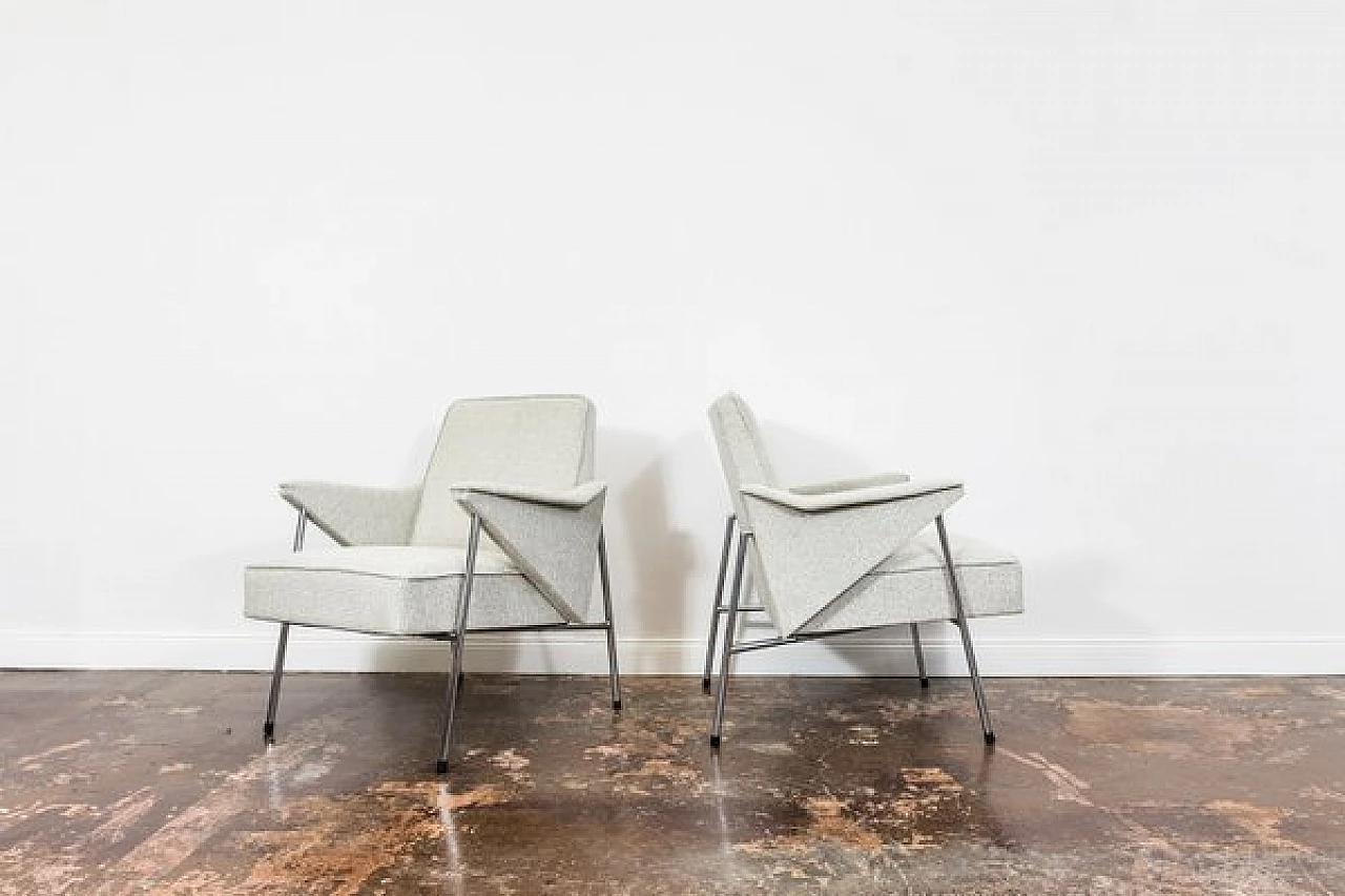 Coppia di poltrone Bat attribuite a Wchód Zadziele, anni '60 9