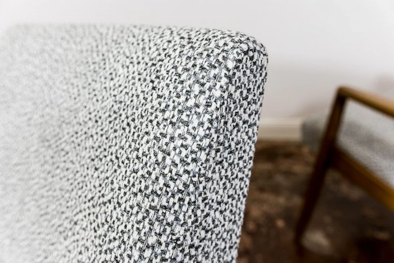 Coppia di poltrone in faggio e tessuto, anni '60 6