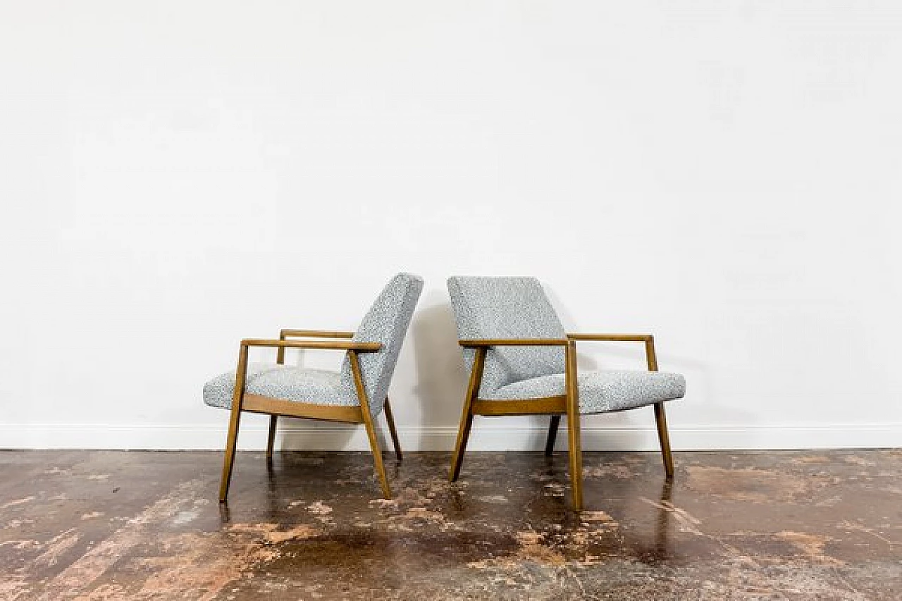 Coppia di poltrone in faggio e tessuto, anni '60 12