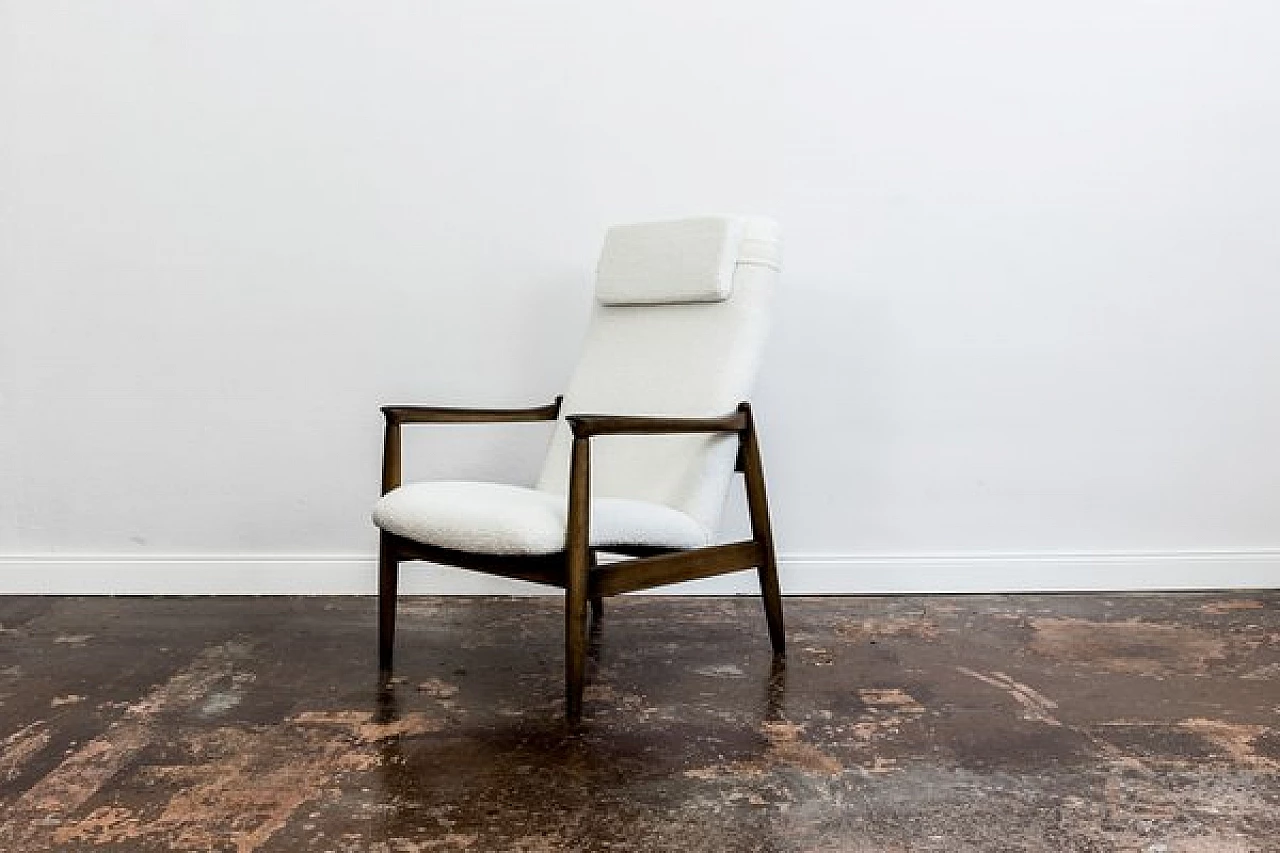 Coppia di poltrone GFM 64 con schienale alto in bouclè bianco attribuite a Edmund Homa, anni '60 7