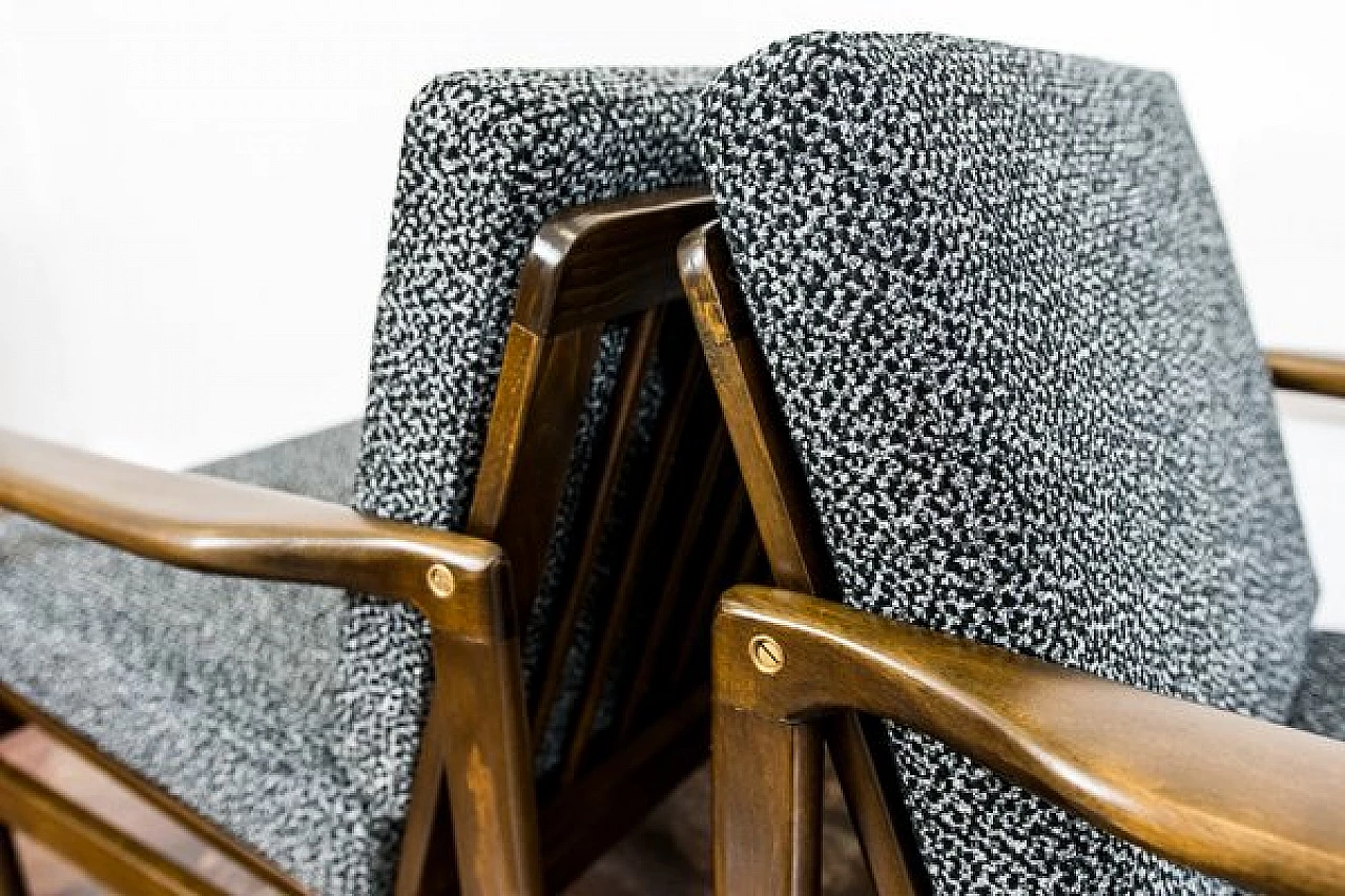 Coppia di poltrone B-7522 attribuite a Zenon Bączyk, anni '60 10