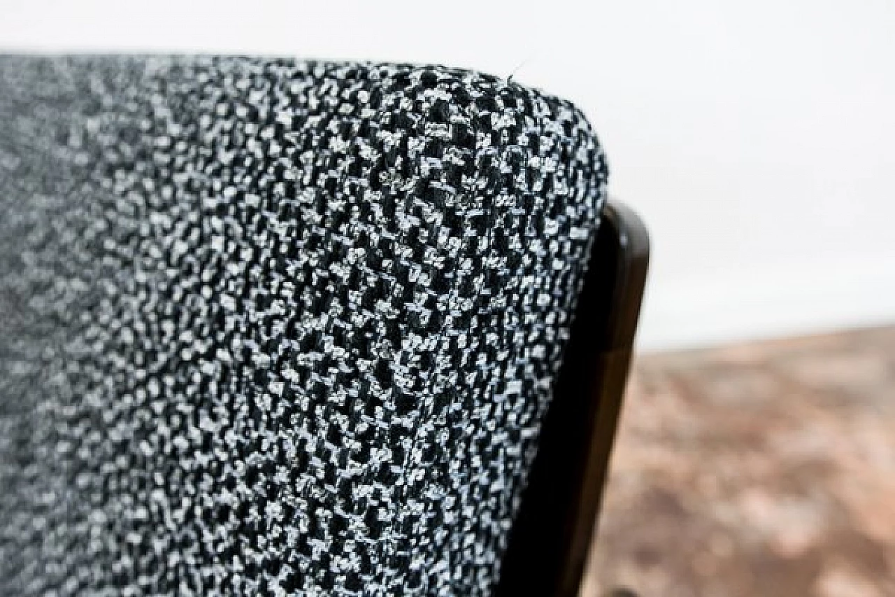 Coppia di poltrone B-7522 attribuite a Zenon Bączyk, anni '60 16