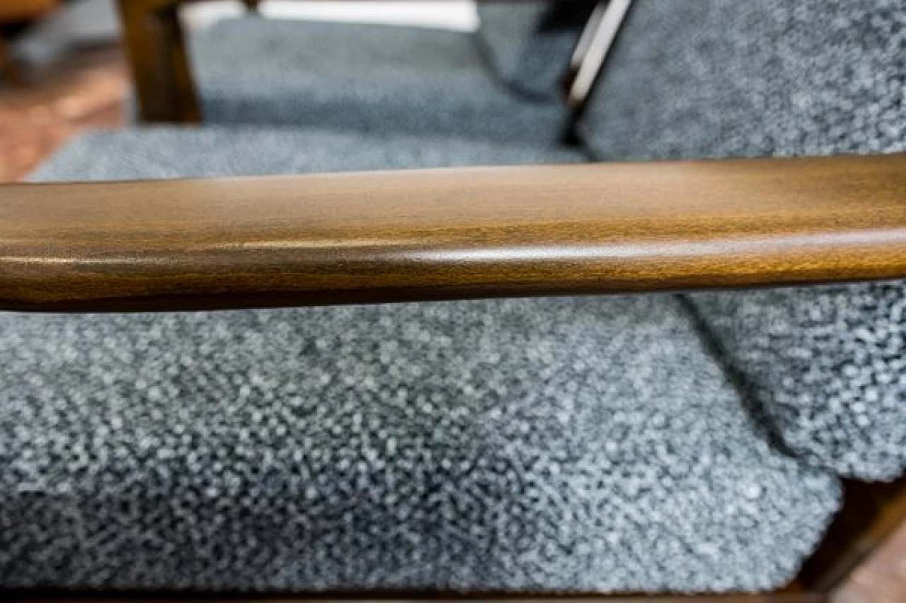 Coppia di poltrone B-7522 attribuite a Zenon Bączyk, anni '60 17