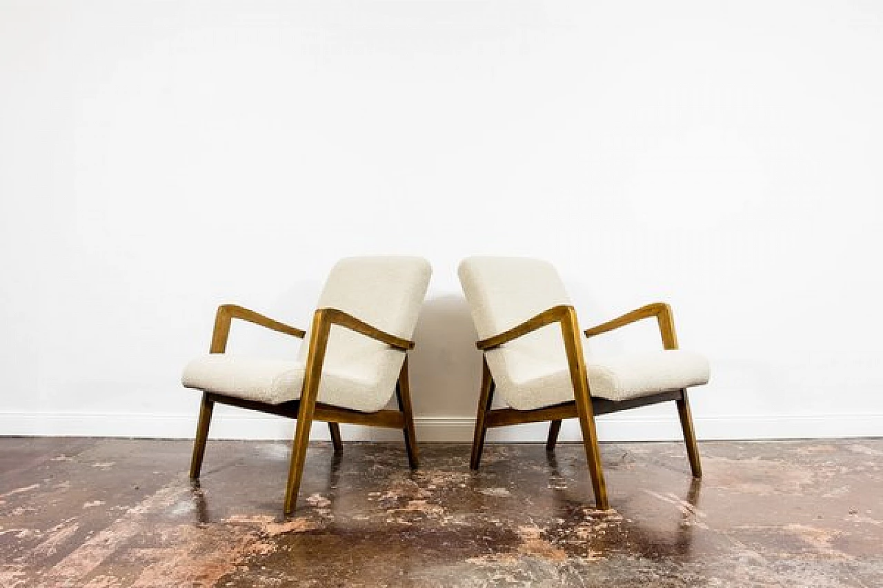Pair of 300-138 armchairs by Bystrzyckie Fabryki Mebli, 1960s 1
