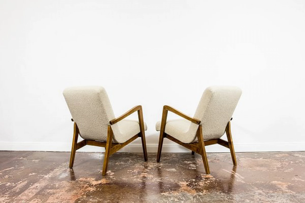 Pair of 300-138 armchairs by Bystrzyckie Fabryki Mebli, 1960s 17