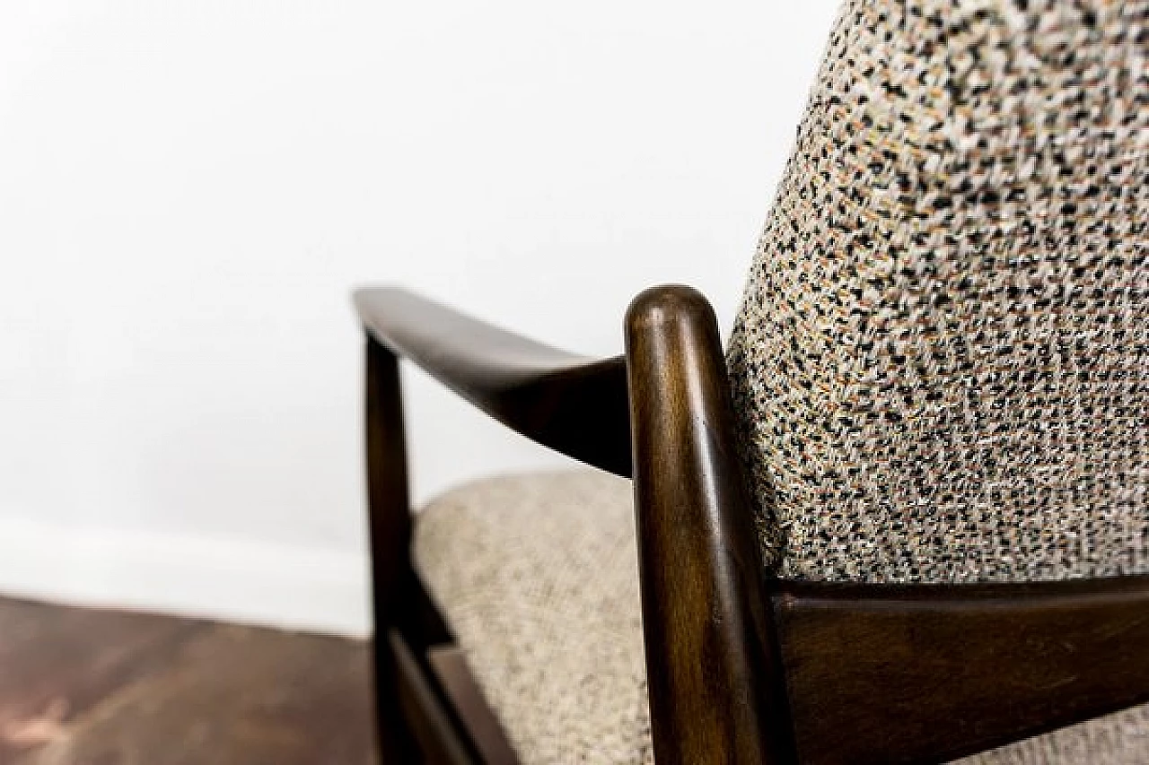 Coppia di poltrone GFM-64 di Edmund Homa per GFM, anni '60 4