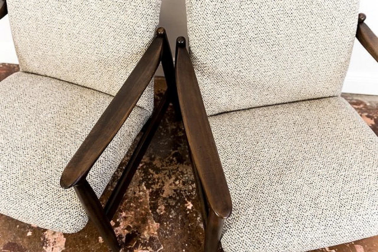 Coppia di poltrone GFM-64 di Edmund Homa per GFM, anni '60 11