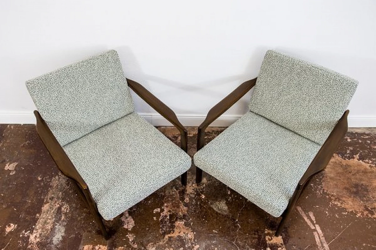 Pair of fabric and beech B-7522 armchairs by Zenon Bączyk for SFM, 1960s 15