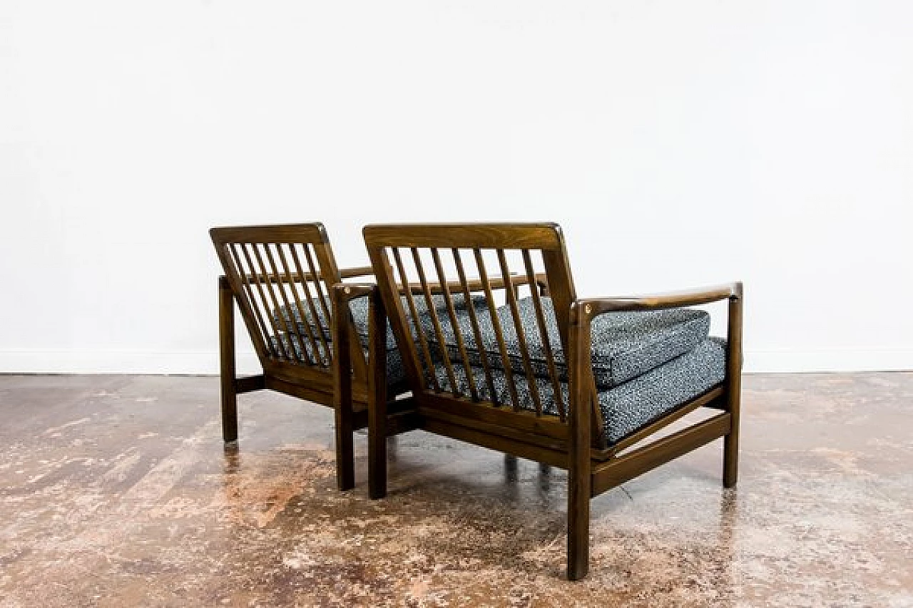 Pair of beech armchairs B-7522 by Zenon Bączyk, 1960s 18