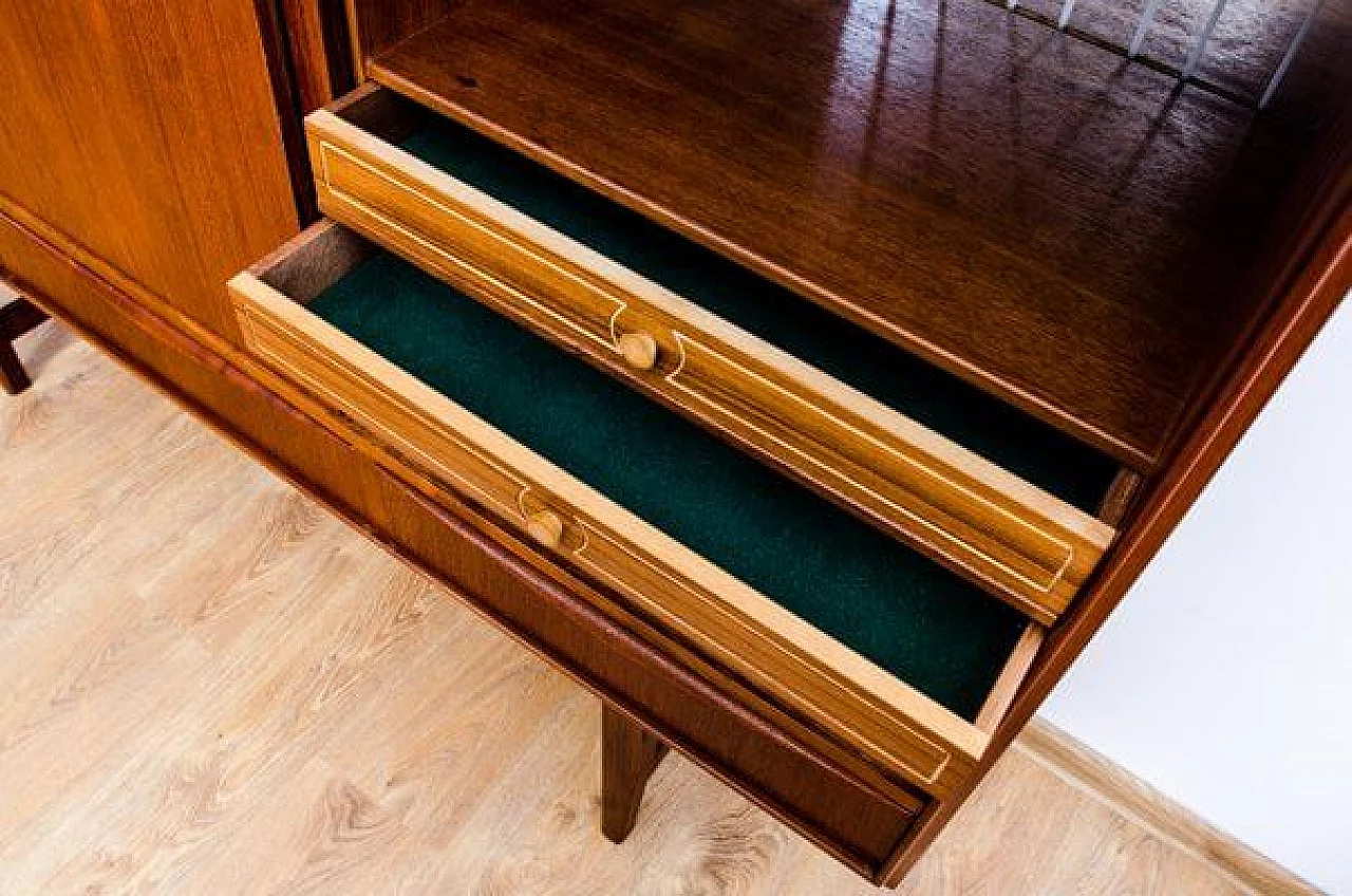 Credenza danese  in teak di EW Bach per Sejling Skabe, anni '50 6