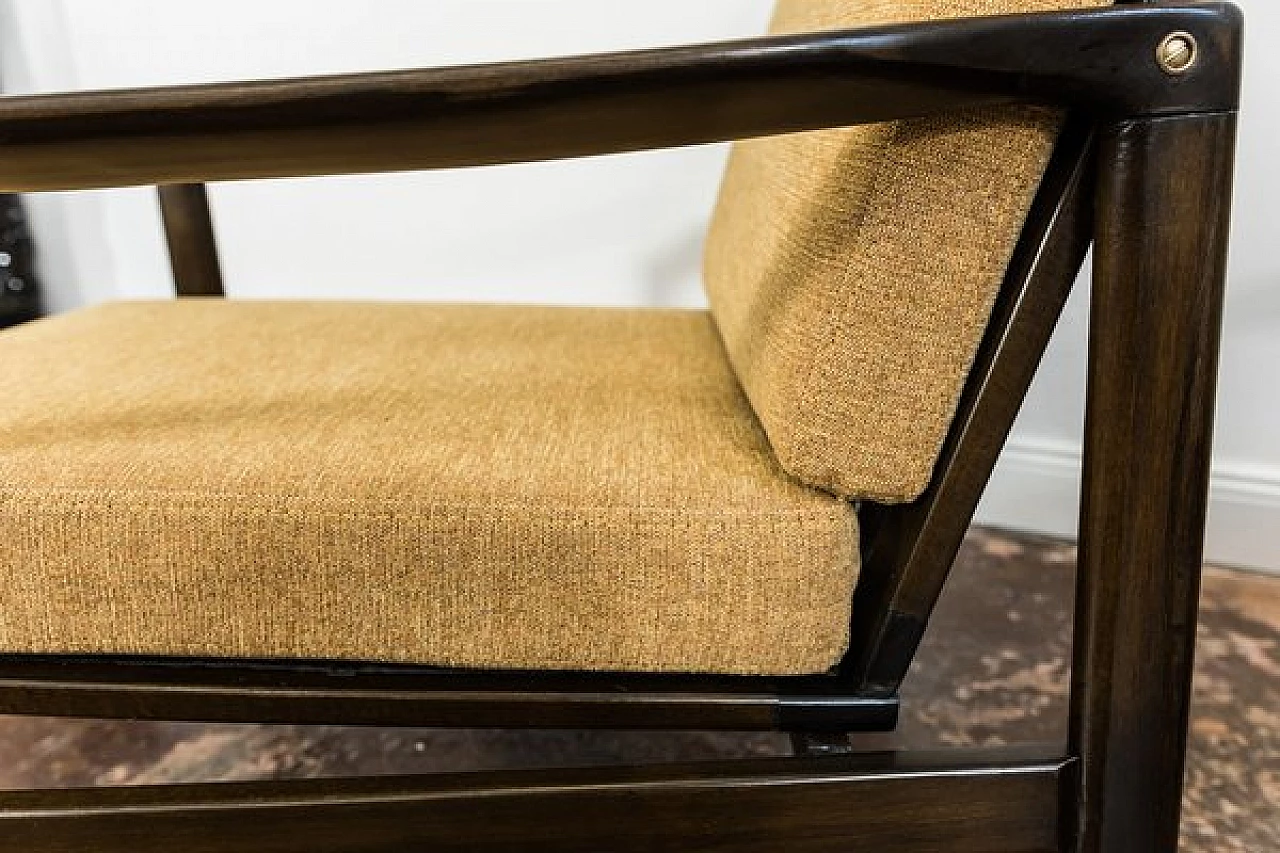 Pair of B-7522 armchairs by Zenon Bączyk for Swarzędzkie Fabryki Mebli, 1960s 4