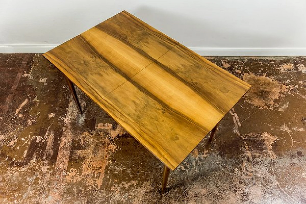 Tavolo da pranzo in noce, anni '60 3