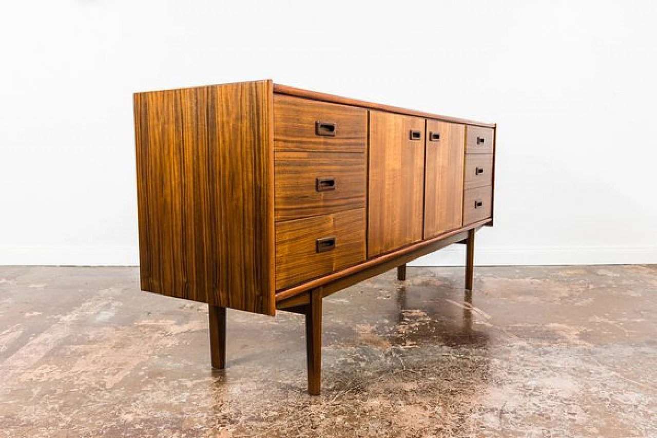 Credenza in legno di Bydgoskie Fabryki Mebli, anni '60 16