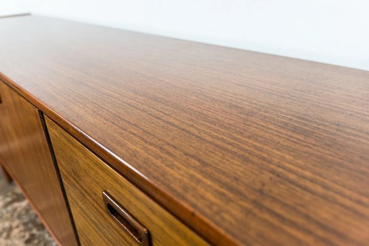 Credenza in legno di Bydgoskie Fabryki Mebli, anni '60 17