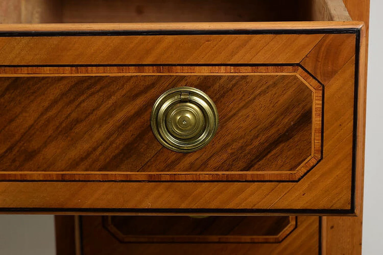 Scrivania Luigi XVI lastronata in noce, ciliegio, legno di rosa, ebano e acero, fine '700 1