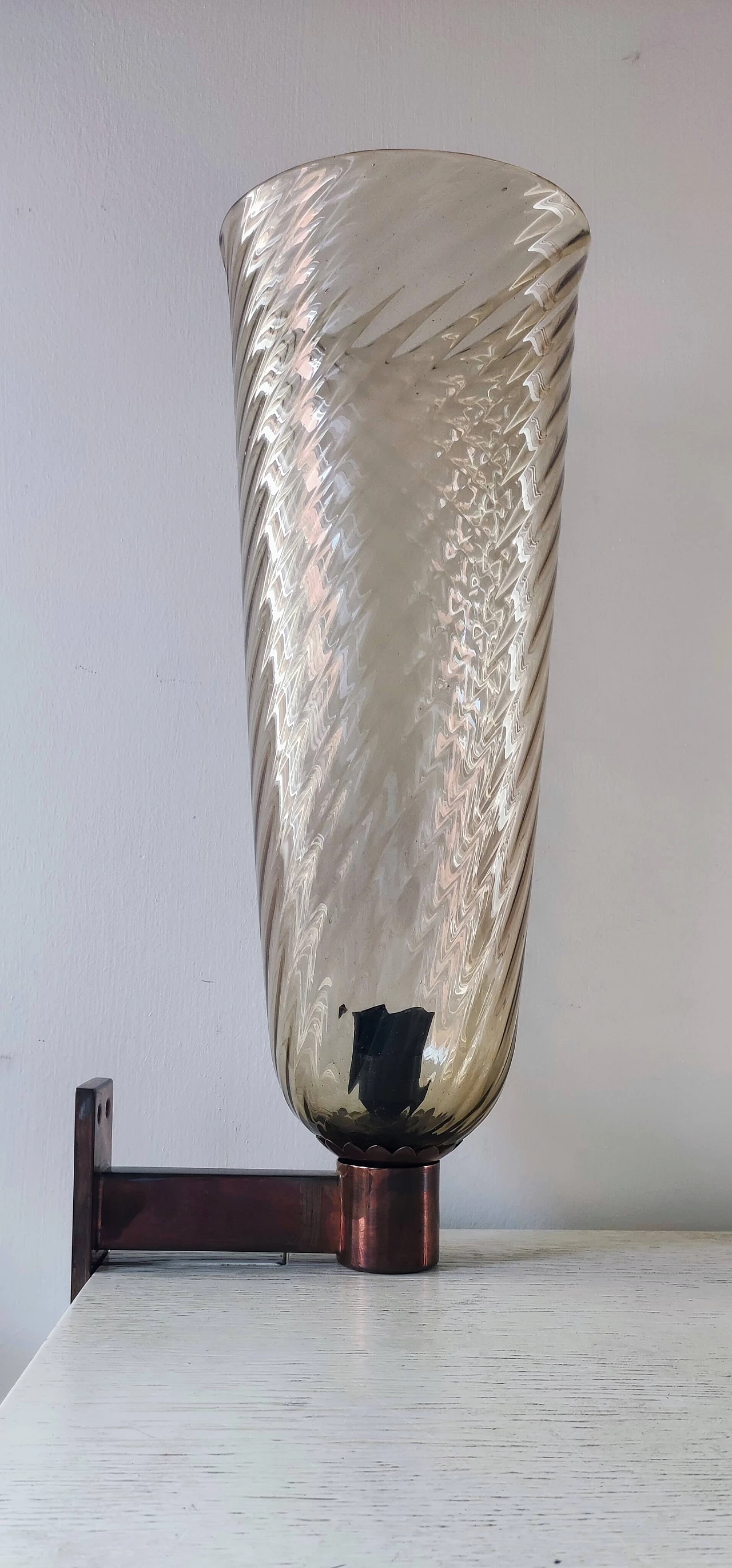 Pair of Art Deco Murano glass and brass wall sconces, 1920s 2