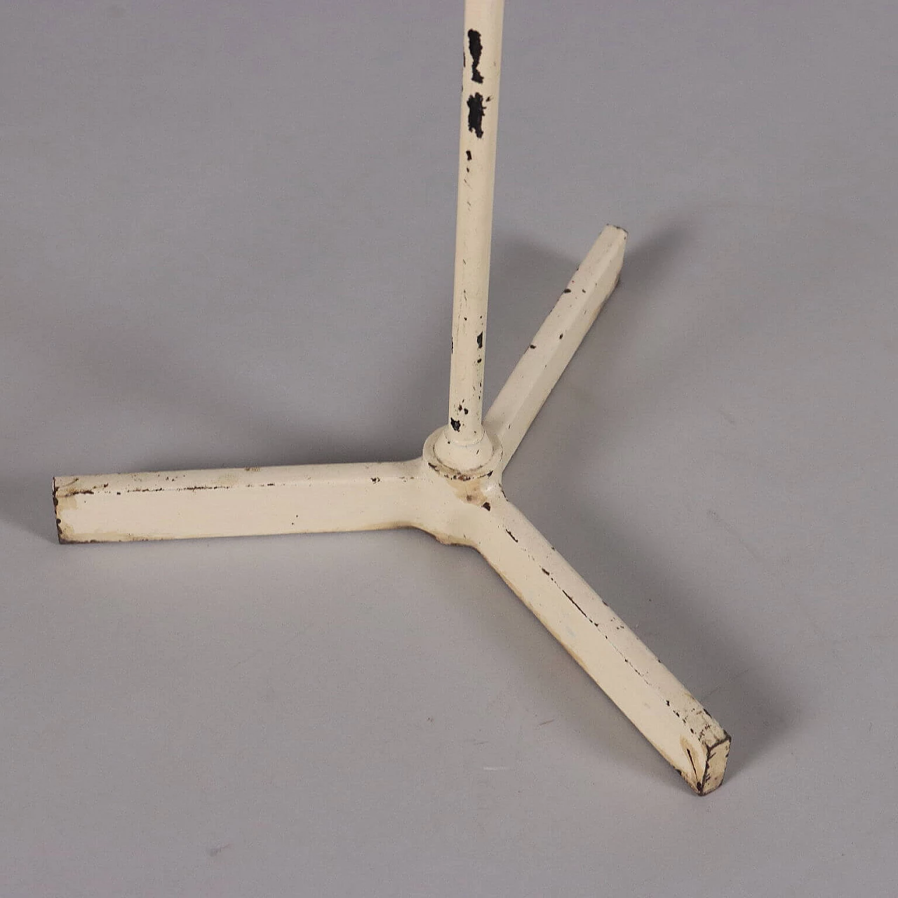 Lampada da terra ad altezza regolabile in metallo e alluminio smaltati e cromati, anni '60 7