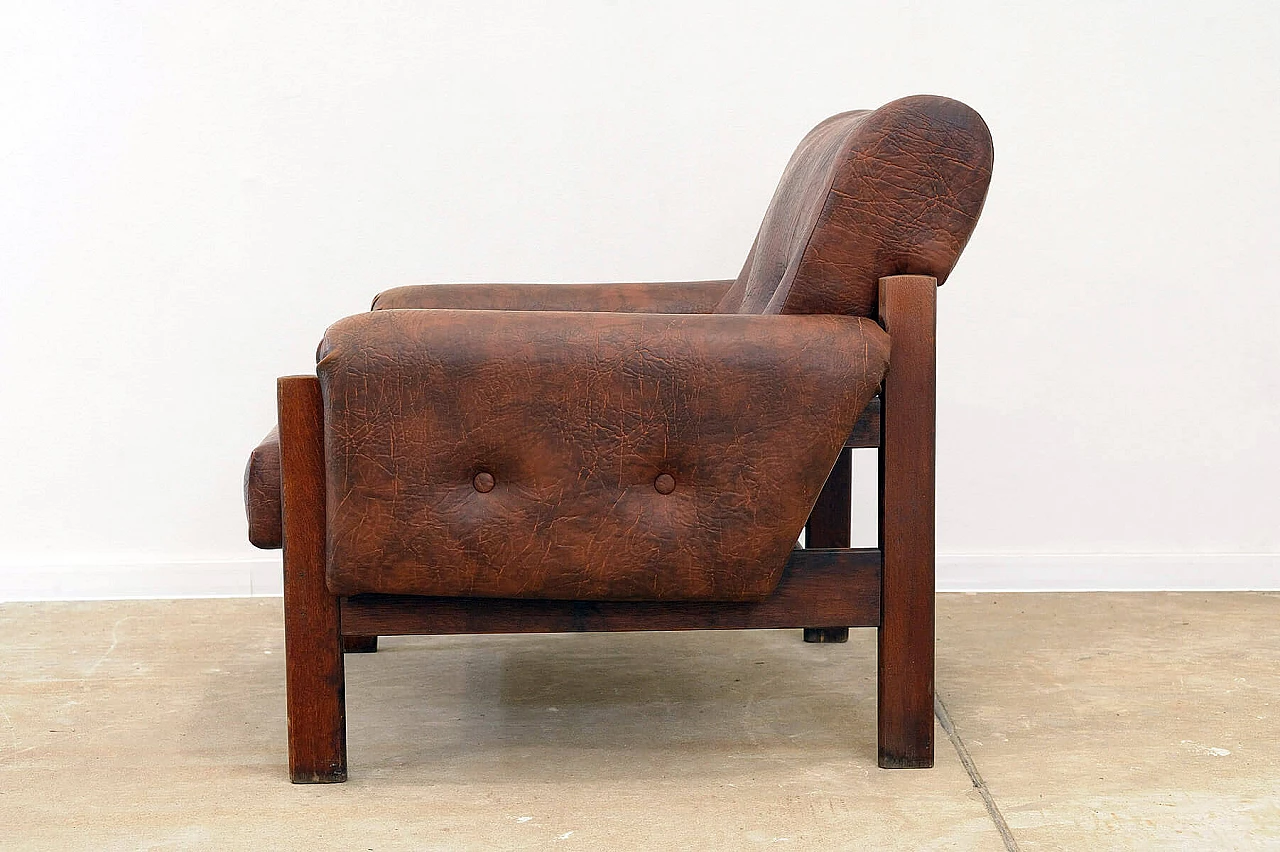 Coppia di poltrone e divano cecoslovacchi in similpelle marrone, anni '70 24