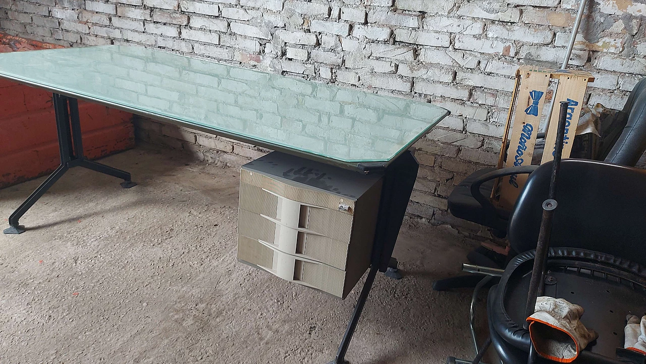 Scrivania pieghevole con tre cassetti di Olivetti, anni '70 2