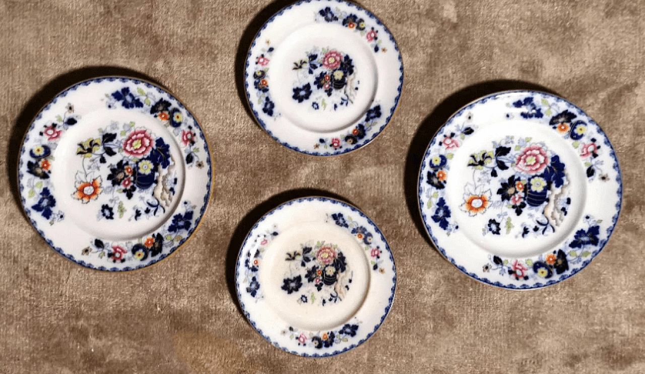 4 Victorian ceramic plates with Royal Arms mark, mid-19th century 2