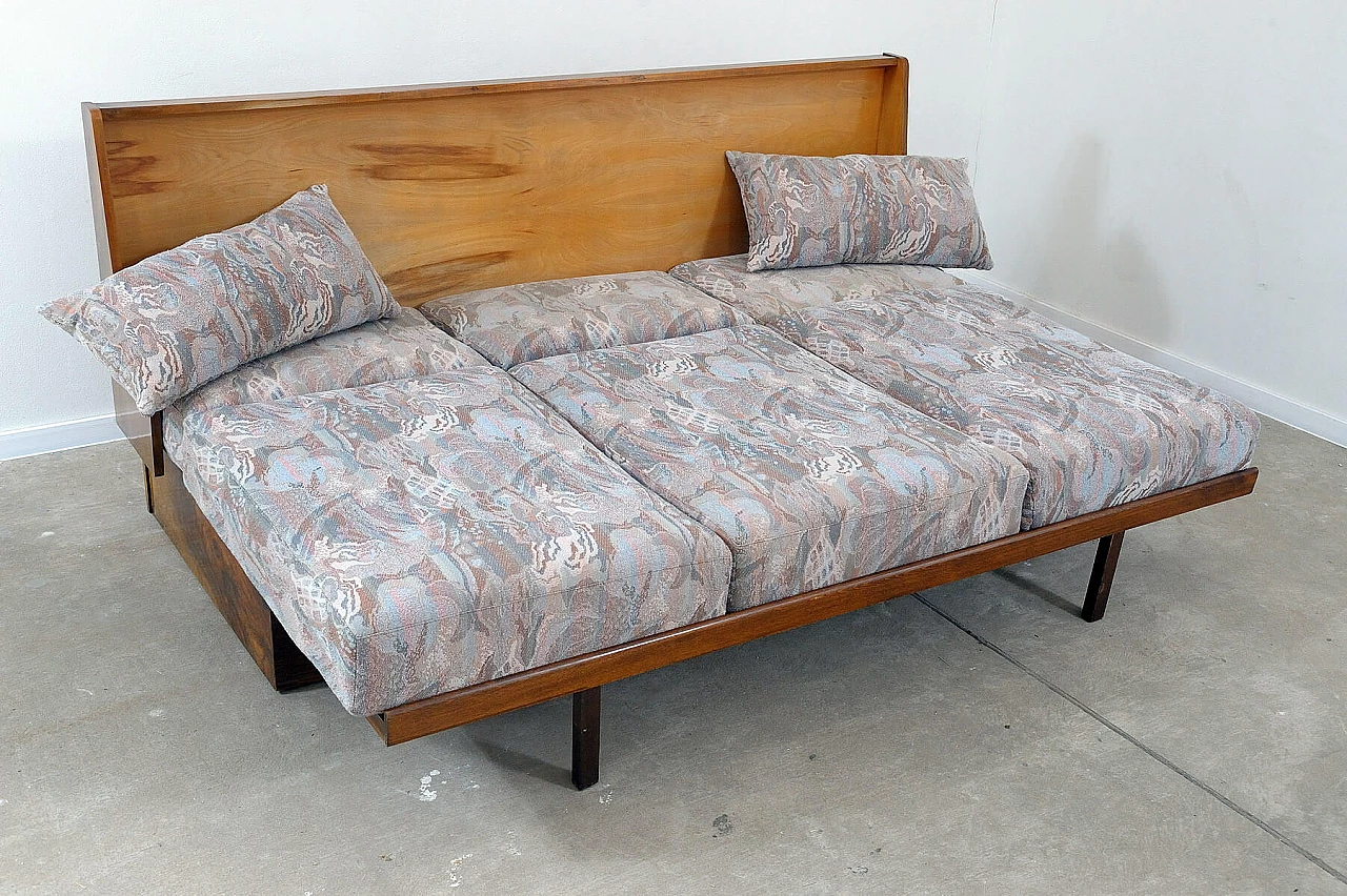 Czechoslovakian walnut veneered wood folding sofa bed, 1950s 12