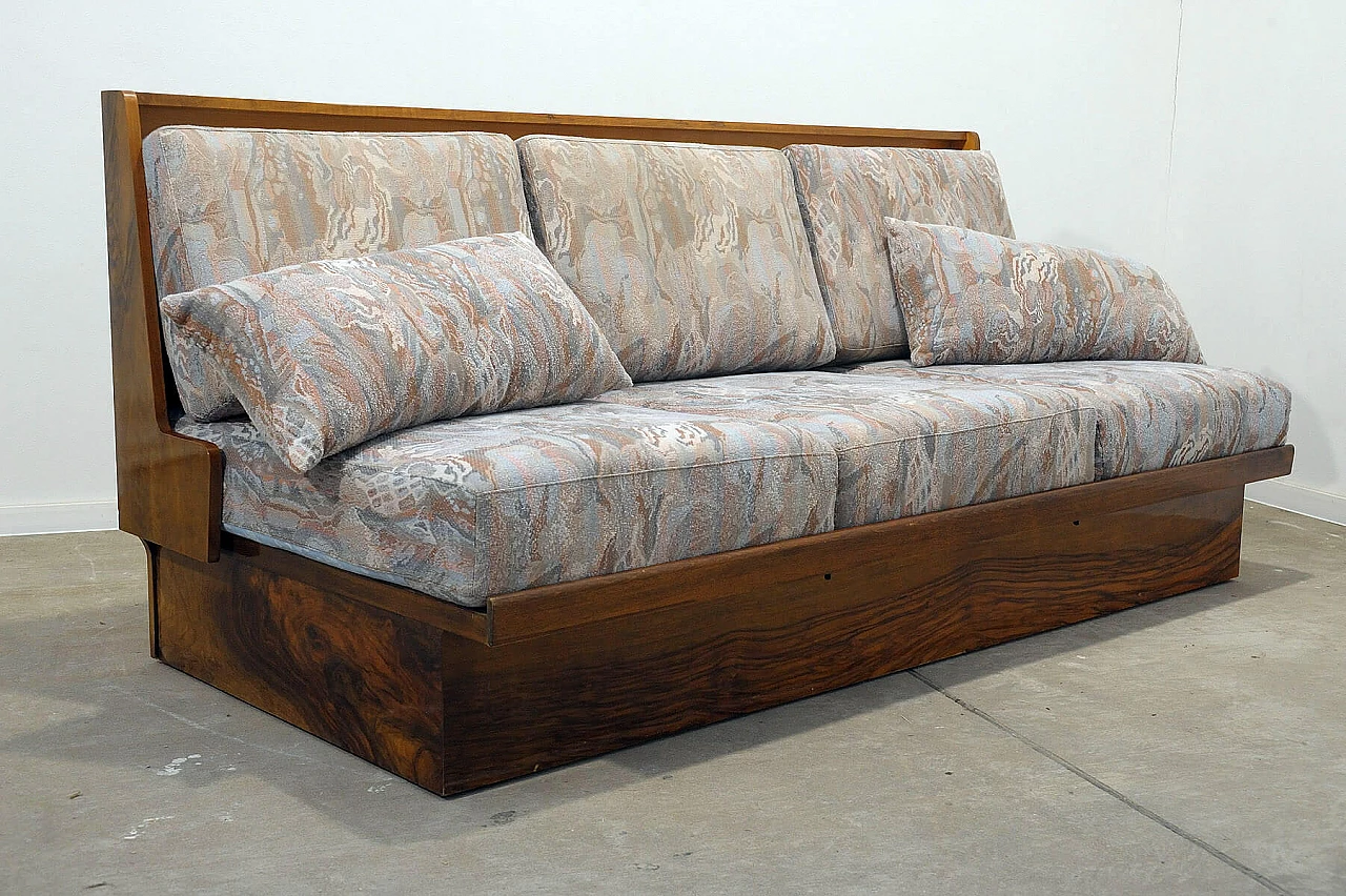 Czechoslovakian walnut veneered wood folding sofa bed, 1950s 17