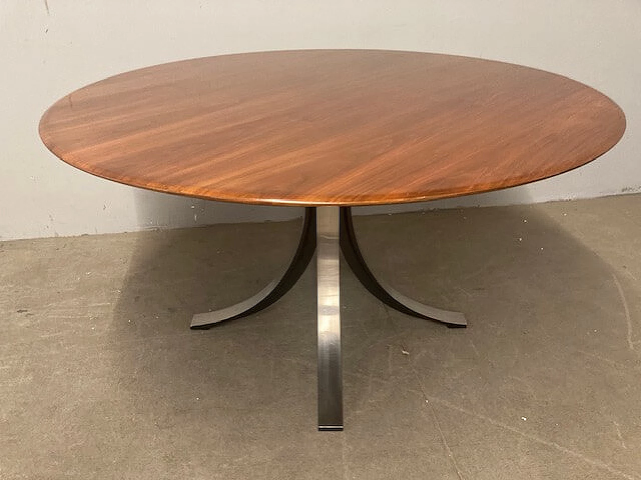 Round walnut and metal table by Osvaldo Borsani and Gerli for Tecno Milano, 1960s 1