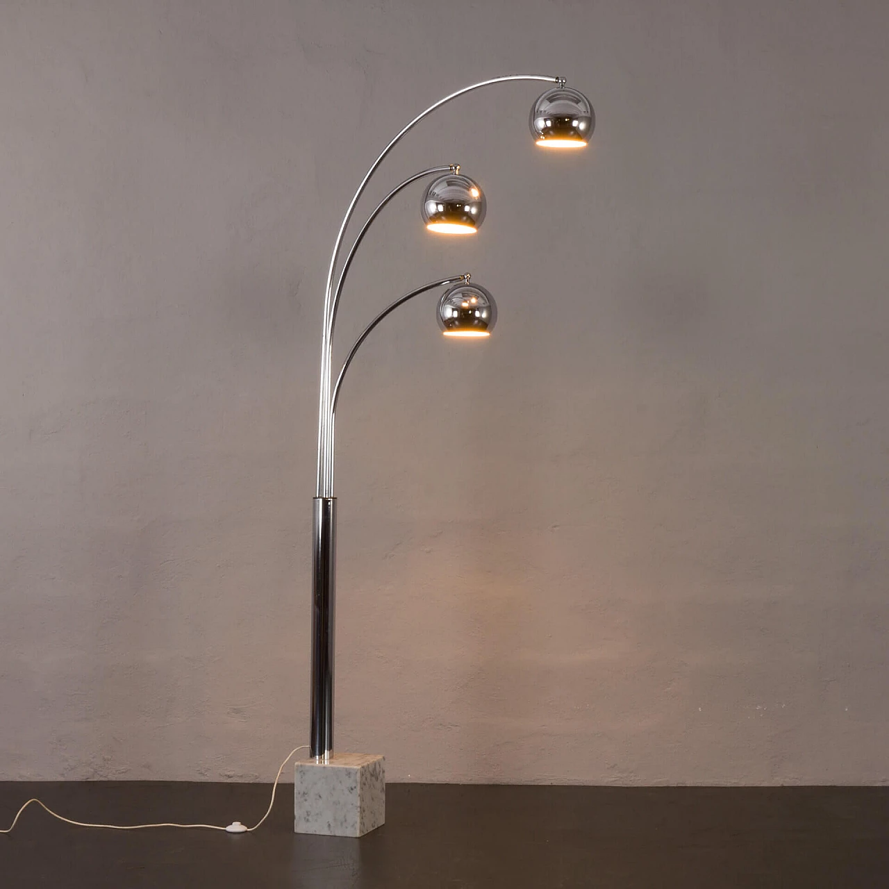 Metal and marble floor lamp by Goffredo Reggiani, 1970s 2
