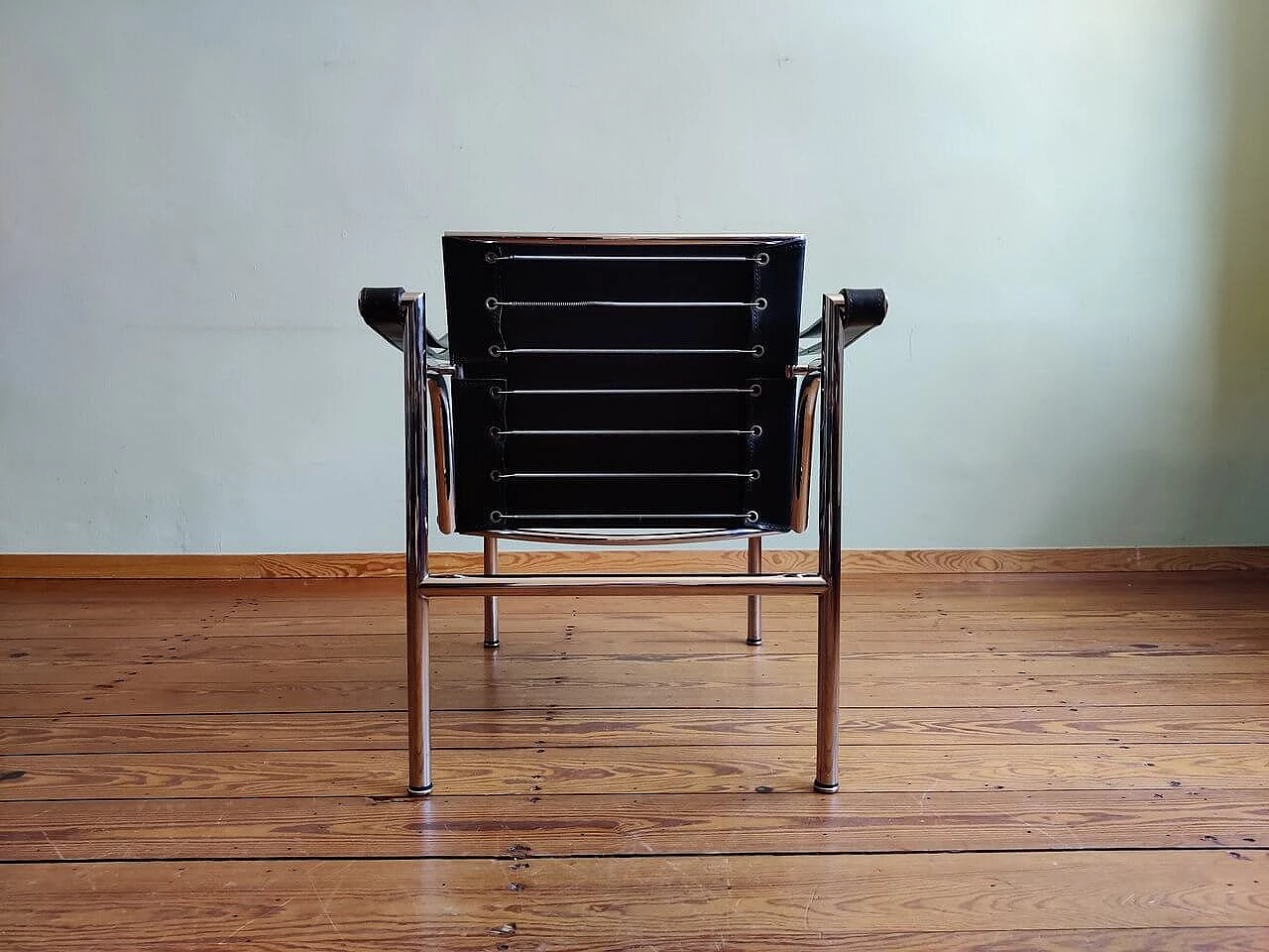 LC1 leather armchair with chrome frame by Le Corbusier 16