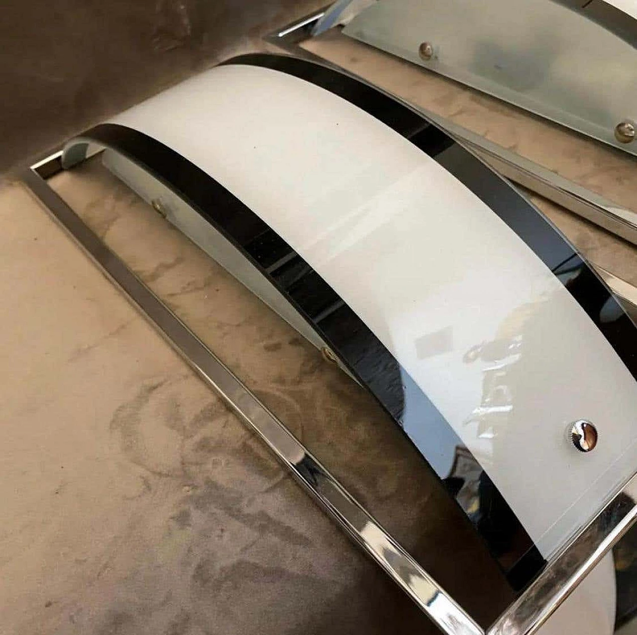 Coppia di lampade da parete rettangolari in vetro e metallo cromato, anni '80 6