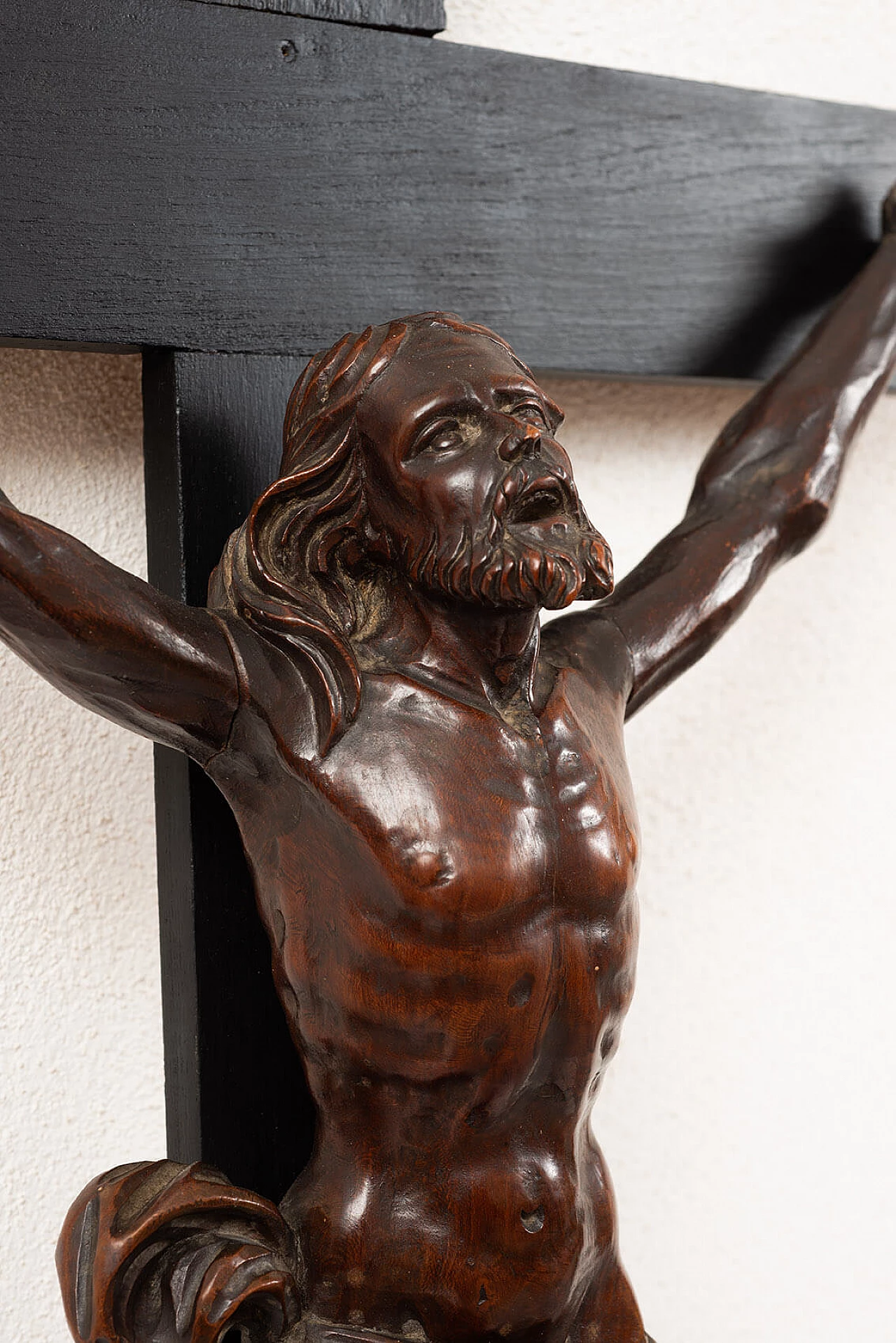 Neapolitan carved lime wood crucifix, first half of the 18th century 2