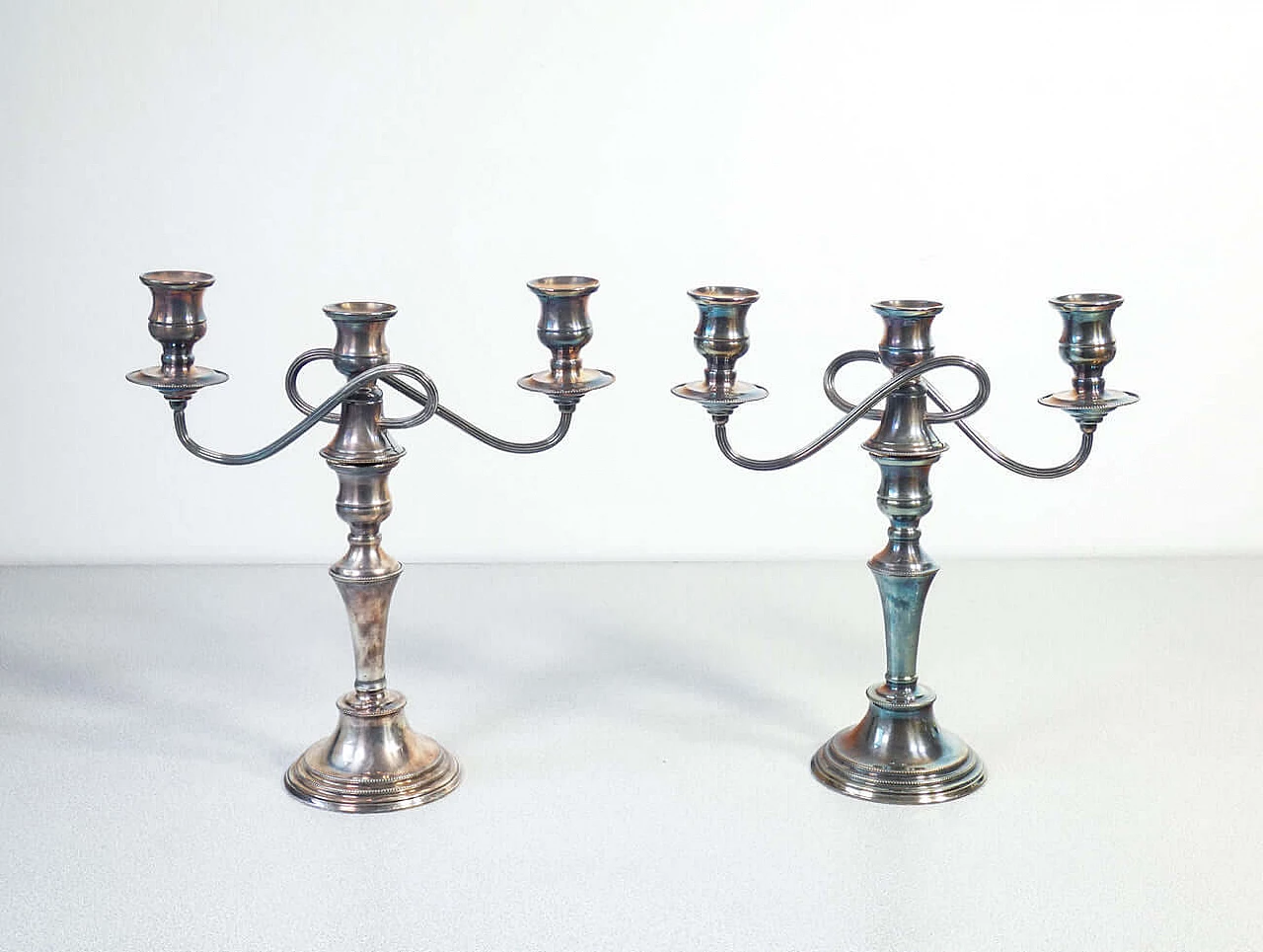 Pair of Old Sheffield three-light candelabra in silver plate, early 20th century 1